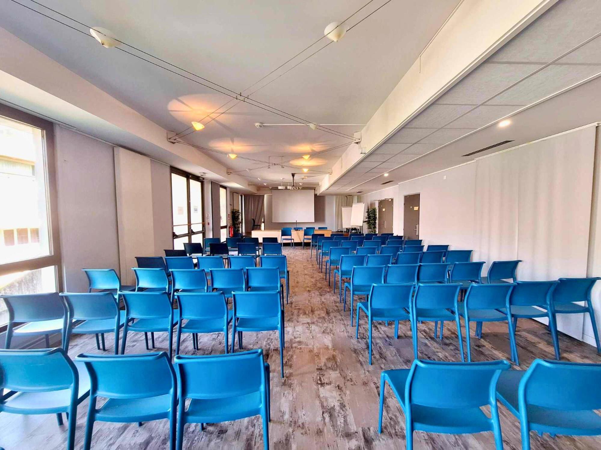 Hotel Cis De Champagne - Ethic Etapes Reims Exterior foto
