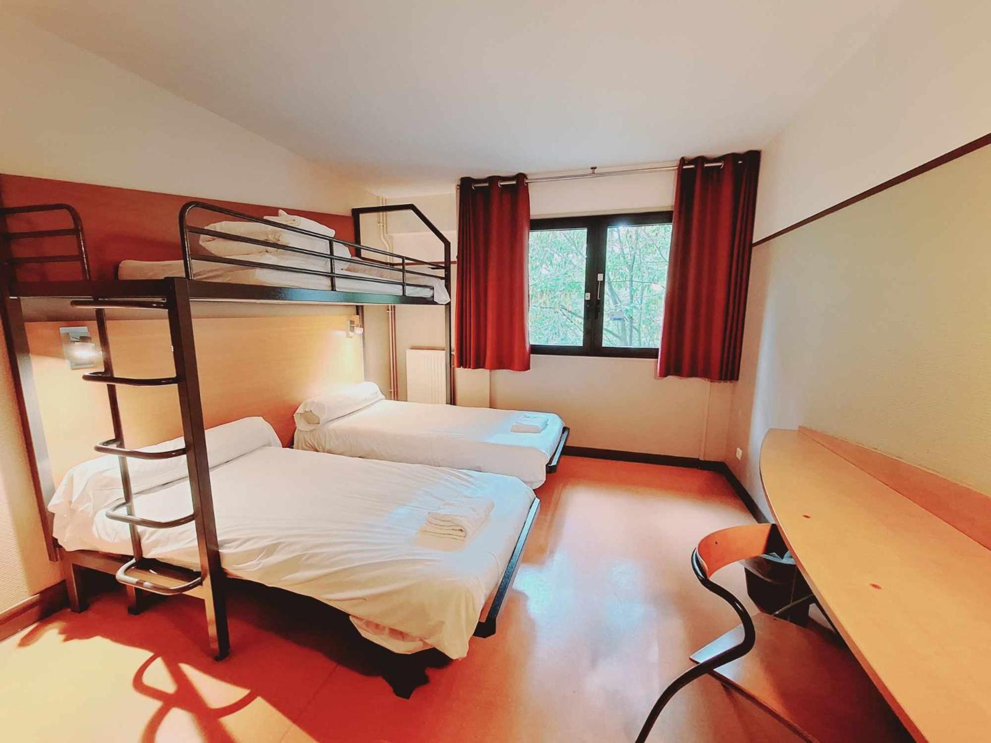 Hotel Cis De Champagne - Ethic Etapes Reims Exterior foto